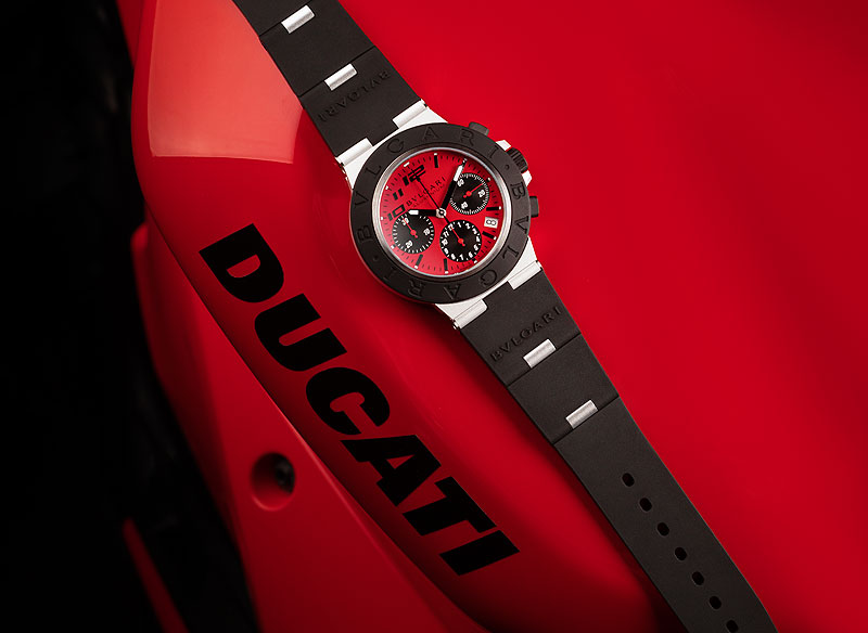 /upload/iblock/37a/02%20BVLGARI-2022_ALUMINIUM_CHRONOGRAPH_DUCATI-(1).jpg