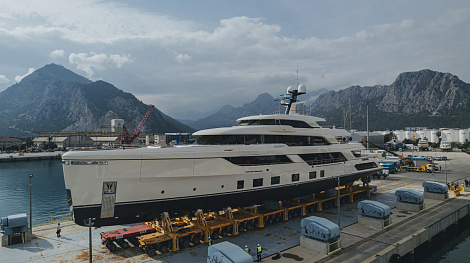 Alia Yachts launches Serenity II