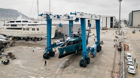 Slow Ride: первая яхта серии Bering 78