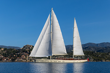 SIMENA: the new flagship of ARES Yachts